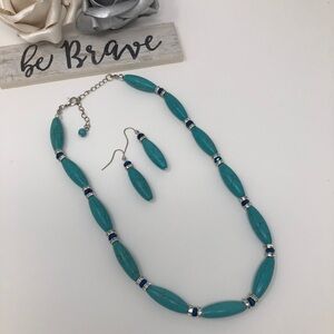 8 Turquoise Magnesite Necklace and Earring Set